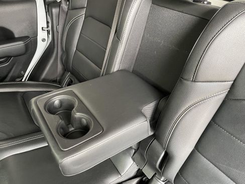 Certified 2022 Jeep Gladiator Overland w/ Popular Equipment Package image 33