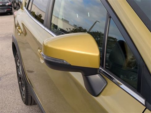 Used 2022 Subaru Crosstrek 2.5i Limited w/ Moonroof Package 2 image 12