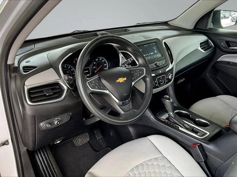 Used 2018 Chevrolet Equinox LS FWD image 14