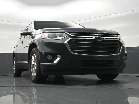 Used 2021 Chevrolet Traverse LT FWD image 30