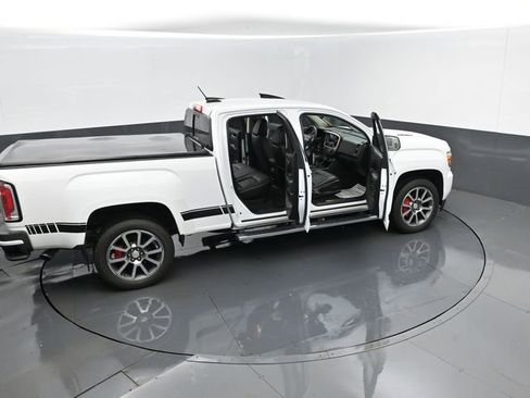 Used 2018 GMC Canyon Denali image 27
