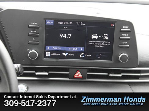 Used 2022 Hyundai Elantra Blue image 13