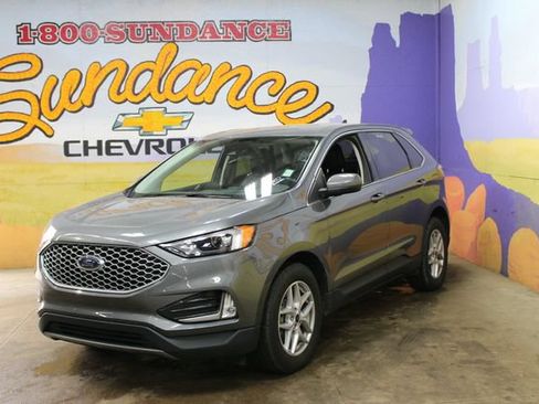 Used 2024 Ford Edge SEL w/ Convenience Package AWD/4WD image 7