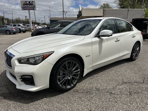Used 2016 INFINITI Q50 Red Sport 400 AWD/4WD image 3