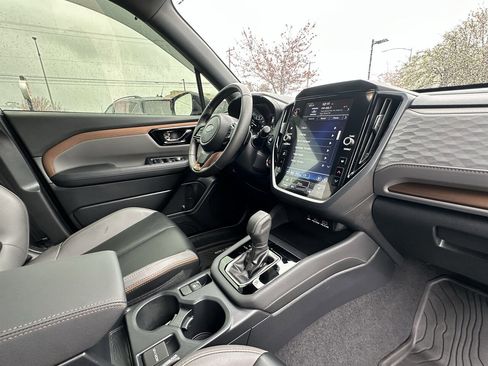 Used 2025 Subaru Forester Sport w/ Popular Package #2 image 9