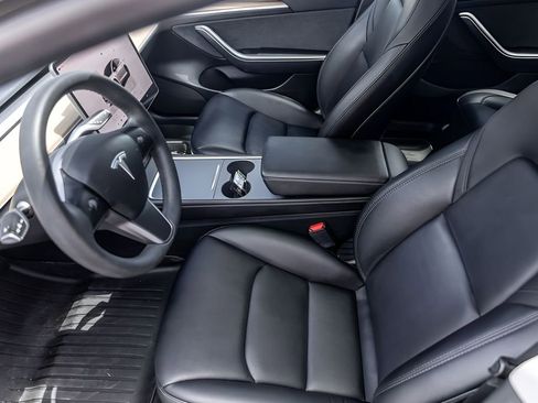 Used 2023 Tesla Model 3 Standard Range RWD image 9