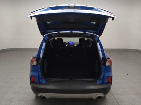 Used 2020 Ford Escape SE FWD image 29