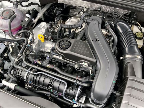 New 2026 Volkswagen Jetta SE FWD image 17
