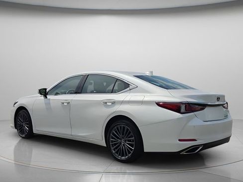 Used 2024 Lexus ES 350 w/ Premium Package FWD image 6