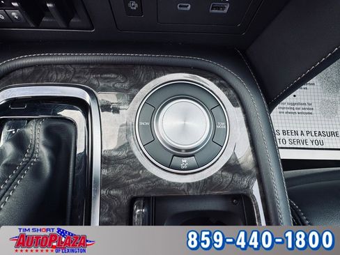 Used 2024 Nissan Armada Platinum w/ Captain's Chairs Package image 33