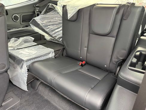 New 2026 Subaru Ascent Touring AWD/4WD image 14