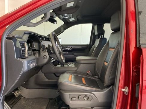 Used 2023 GMC Sierra 1500 AT4 w/ AT4 Preferred Package image 10
