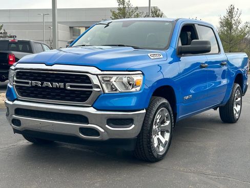 Certified 2023 RAM 1500 Big Horn AWD/4WD image 3