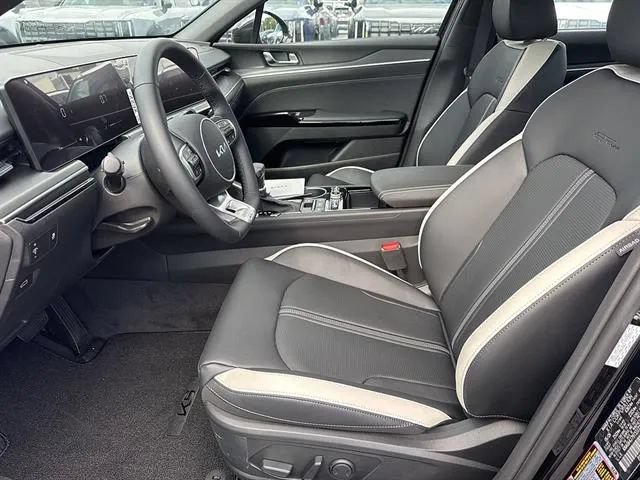 New 2026 Kia K5 GT-Line image 8