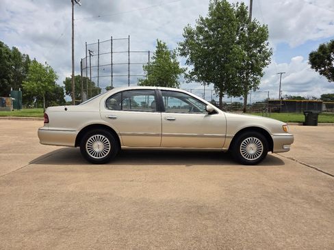 Used 1997 INFINITI I30 FWD image 23