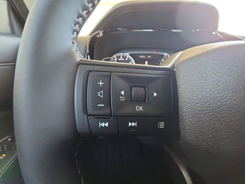 New 2026 Nissan Pathfinder SV image 11