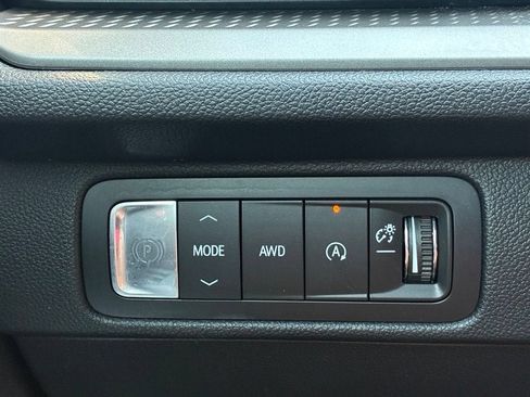 Used 2026 Chevrolet Traverse LT AWD/4WD image 26