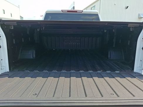 Used 2025 GMC Sierra 1500 Elevation AWD/4WD image 30