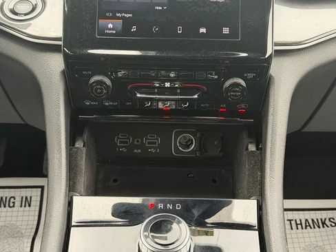 Used 2022 Jeep Grand Cherokee Laredo w/ Luxury Tech Group I AWD/4WD image 23