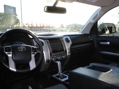Used 2016 Toyota Tundra SR5 w/ TRD Off Road Package image 19