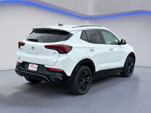 Used 2024 Buick Encore GX Sport Touring image 3