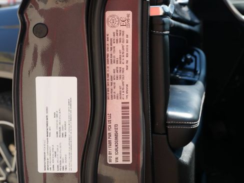 Used 2022 Jeep Grand Cherokee L Overland w/ Luxury Tech Group IV AWD/4WD image 52