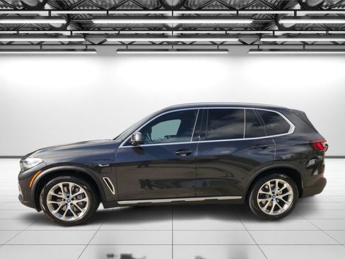 Used 2022 BMW X5 xDrive45e w/ Premium Package image 6
