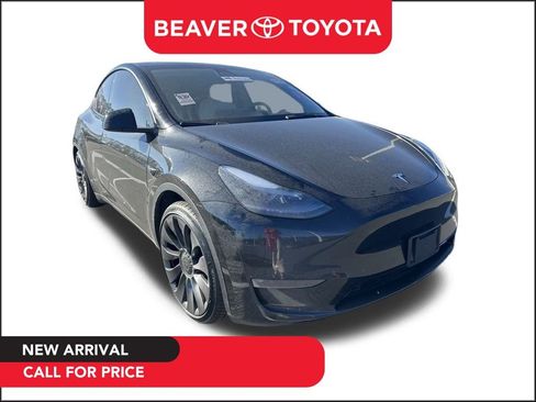 Used 2023 Tesla Model Y Long Range image 1