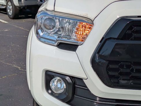 Used 2021 Toyota Tacoma SR5 RWD image 10