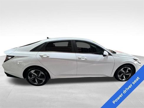 Used 2021 Hyundai Elantra Limited FWD image 4