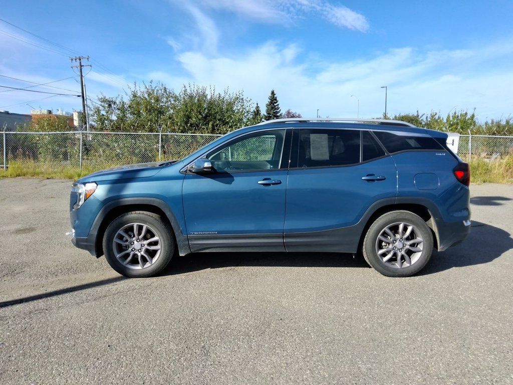 Used 2024 GMC Terrain SLT AWD/4WD image 5