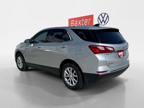 Used 2018 Chevrolet Equinox LT image 3