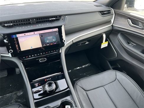 New 2026 Jeep Grand Cherokee L Limited image 33