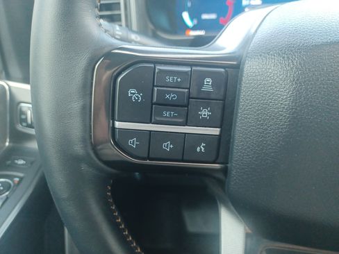 Used 2024 Ford F250 Platinum image 30