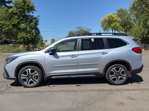 Used 2025 Subaru Ascent Touring w/ Popular Package #1 AWD/4WD image 21