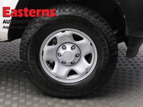 Used 2020 Toyota Tacoma SR RWD image 28