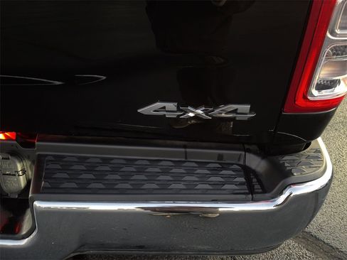 Used 2024 RAM 3500 Tradesman w/ Chrome Appearance Group image 9