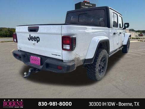 Used 2023 Jeep Gladiator Sport AWD/4WD image 12
