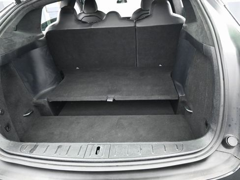 Used 2020 Tesla Model X Long Range image 30