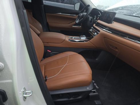 Certified 2025 INFINITI QX60 Sensory w/ Vision Package AWD/4WD image 10