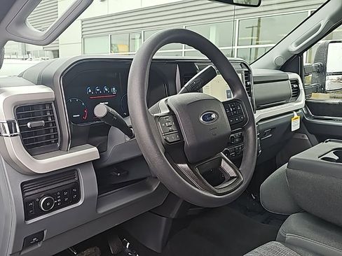 New 2026 Ford F350 XLT w/ XLT Premium Package AWD/4WD image 15