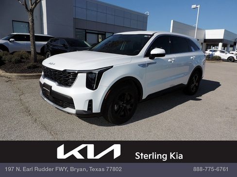 New 2025 Kia Sorento LX FWD image 1