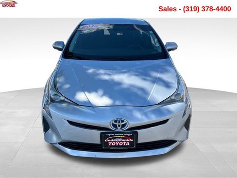 Used 2016 Toyota Prius Three FWD image 10