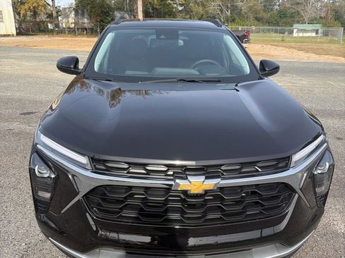 New 2026 Chevrolet Trax LT w/ LT Convenience Package image 3