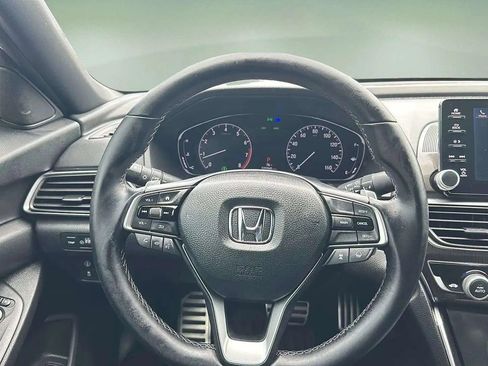 Used 2018 Honda Accord Sport image 26