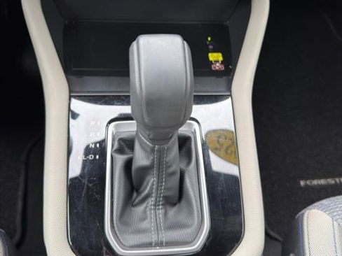 Used 2025 Subaru Forester Premium image 13