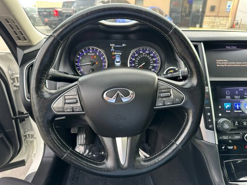 Used 2016 INFINITI Q50 Premium w/ Driver Assistance Package image 31