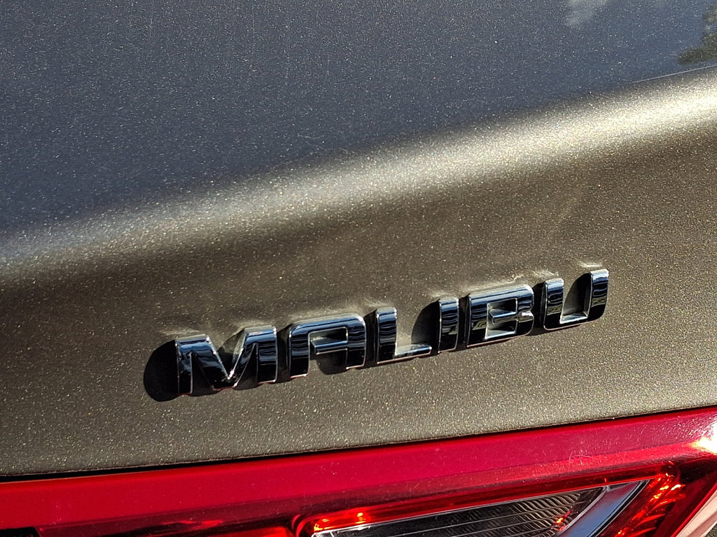 Used 2025 Chevrolet Malibu LT FWD image 4