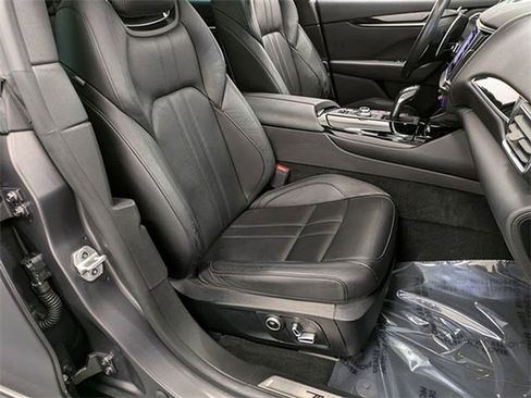 Used 2021 Maserati Levante S GranSport image 28
