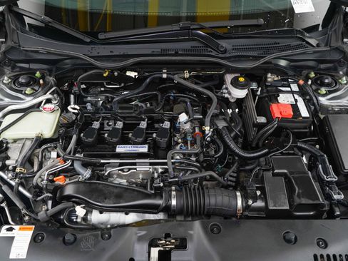 Used 2018 Honda Civic Sport image 28
